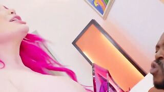 Brazilian Bubble Butt Cutie Puts on an Erotic Dance Show