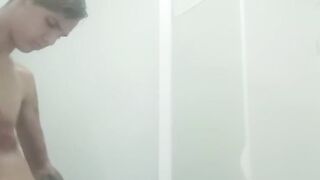 Amateur Hunk's Solo Masturbation Session - Gay4Pay