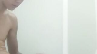 Amateur Hunk's Solo Masturbation Session - Gay4Pay