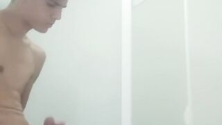 Amateur Hunk's Solo Masturbation Session - Gay4Pay