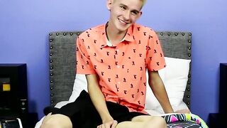Big Dick Twunk's Solo Stroking Session - Hot Interview & Confessions