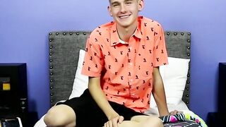 Big Dick Twunk's Solo Stroking Session - Hot Interview & Confessions