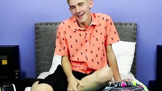 Big Dick Twunk's Solo Stroking Session - Hot Interview & Confessions