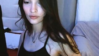 Amature Girl Next Door Sucks Her Boyfriend's Dick In Bed And Gets A Facial