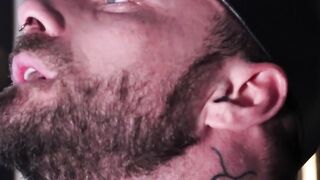 Jessie-Colters Plumper Body Rides A Dilido Machine For Huge Orgasm