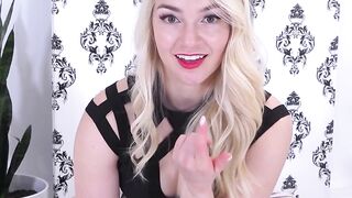 MandysMarxASMR : Whispering Hands Asmr with Mandi Marx