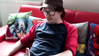 Nerdy Girl Gives Blow Job Like A Pro In This Erotic Porn Video