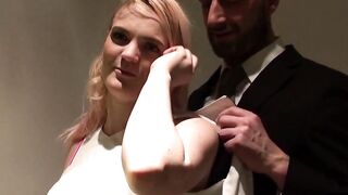 Blondie's Hardcore Encounter - Raw Sex With A Huge Dick