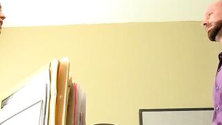 Big Dick Teacher's Pet Gets Anal Lesson in Classroom