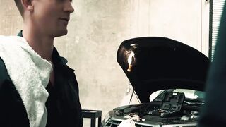 Sexy Mechanics - Raw Banging Twinks Romantic Ride For The Car Guy