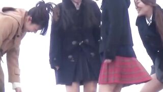 Four naughty Japanese teenagers caught in public urinating