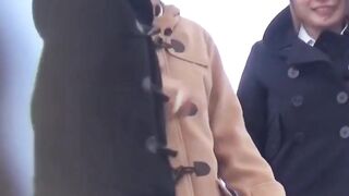 Four naughty Japanese teenagers caught in public urinating