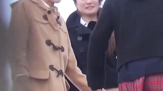 Four naughty Japanese teenagers caught in public urinating