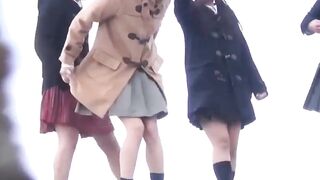 Four naughty Japanese teenagers caught in public urinating