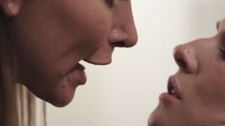 TS Step-Mother Splitting Pussies Wide Open - Cora DellRio & Alex Legend