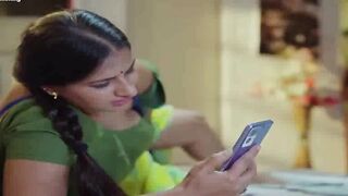 Indian Desi Girl's Hot Dance Off - Bollywood Style