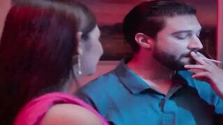 Indian Desi Girl's Hot Dance-Off in Bollywood Style