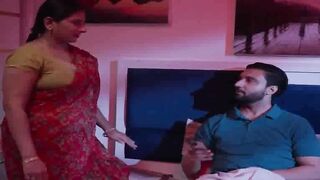 Indian Desi Girl's Hot Dance-Off in Bollywood Style