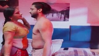 Indian Desi Girl's Hot Dance-Off in Bollywood Style