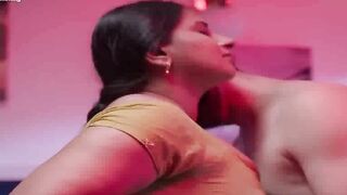 Indian Desi Girl's Hot Dance-Off in Bollywood Style