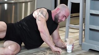 AbbeySomers - Hot MILF Gives Up Her Ass For A Good Deal