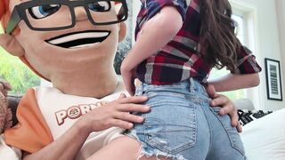 Hand Job Masterclass - Sophia Taylor Gets A Load Of cum On Her Faces