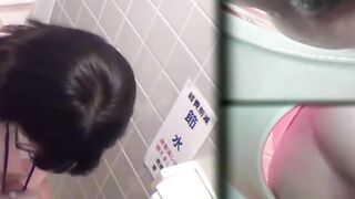 Public Peeing college girl - Hidden Cam Captures Shocking Pee Accident