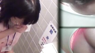 Public Peeing college girl - Hidden Cam Captures Shocking Pee Accident