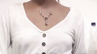Laura Blew - A Blowjob Masterclass From The Sexiest Brunette