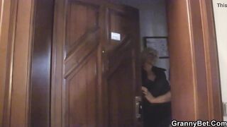 Dude fingering and doggy-fucks mature blonde neighbors