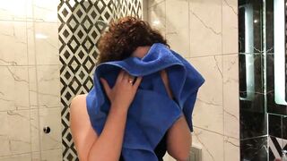 Hoe Ex-Wife Compares Real Cum and Fake.Tastes Sperm and Shares