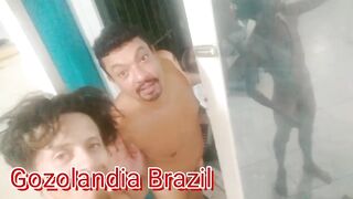 Noite da bagunça na casa do casal de primos Paty