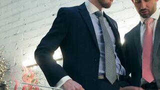 Anal Rough Sex - Weather Man Gets Drilled By Hunk Pornstar Vadim Romanoff