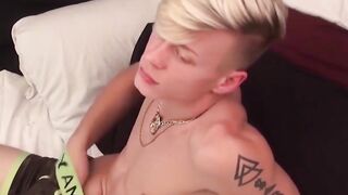 Blondie's Handjob Heaven - Gay Amateur Jacking Off in Bed