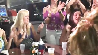 Amateur Stripper Girlfriend Rides Her Boyfriend's Dick in Hot Dance Club