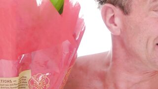 Sexy Milf Cassie De La Isla - Panties Dropping Facial Blowjob