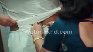 Indian Desi Girl's Hot Dance Off - Bollywood Style
