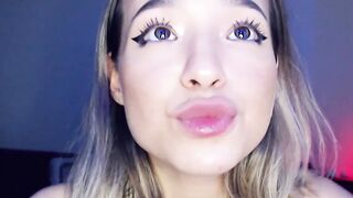Amateur Teen Babe Rides A Huge Dick And Gets Her Ass Pounded Hard