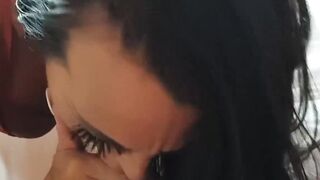 Natural Busts Beauty Gives Slobbering Blow Job - POV