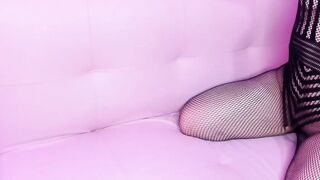 Hot Latin Babe Throat-Fucks Her Way To A Deepthroating Orgasm