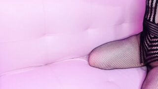 Hot Latin Babe Throat-Fucks Her Way To A Deepthroating Orgasm