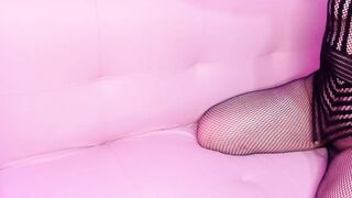 Hot Latin Babe Throat-Fucks Her Way To A Deepthroating Orgasm