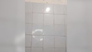 Mature Amateur Granny Dildoing in Bathtub - OldNannysGrandma