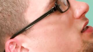 Hunk Doctor Rims And Anal Fucks His Patient In Exam Room
