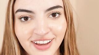 Brazilian Babe Gives A Hot Blowjob To Russian Hunk
