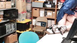Big Booty Bouncing Sidewayz - Officer Fucks Hot Redhead With Huge Ass