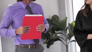 Skylar-Snow's Hot Visitor - Hardcore Sex with Pussy Eating & Facial