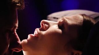 Alexis Crystal's Leg-Spreading Blowjob & Hardcore Fuck - Big Dick POV