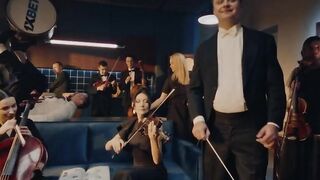 Секс кукла с большими сиськами ублажает деда 1 серия
