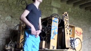 Fabulous Fellatio Fiesta - Skinny Babe Gets Facial From Huge Dick
